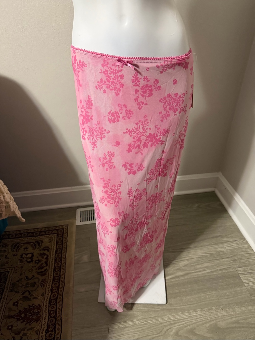 Women’s Pink Floral Skirt